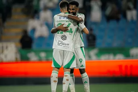 الدوري السعودي.. أهلي جدة يستعيد الانتصارات بعبور الرائد